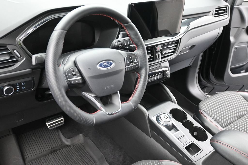 Used 2024 Ford Escape ST-Line w/ Tech Pack #1 AWD/4WD image 14