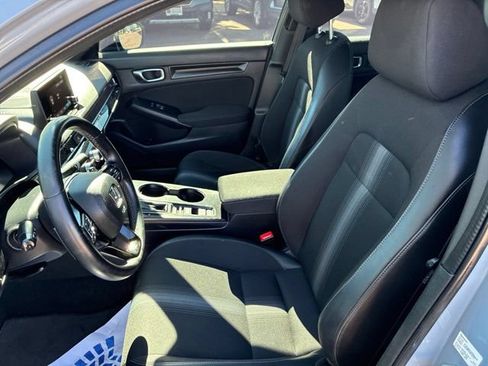 Used 2023 Honda Civic Sport image 14