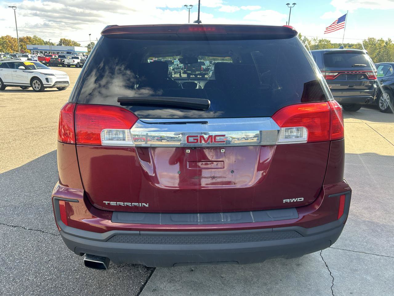 Used 2017 GMC Terrain SLE AWD/4WD image 6