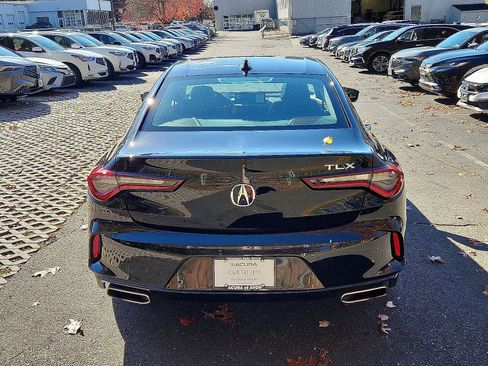 Certified 2025 Acura TLX w/ Technology Package image 6