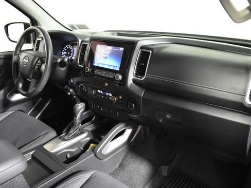 Used 2022 Nissan Frontier SV AWD/4WD image 33