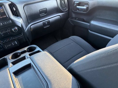 Certified 2021 Chevrolet Silverado 1500 Custom Trail Boss w/ LPO, Dark Essentials Package AWD/4WD image 17