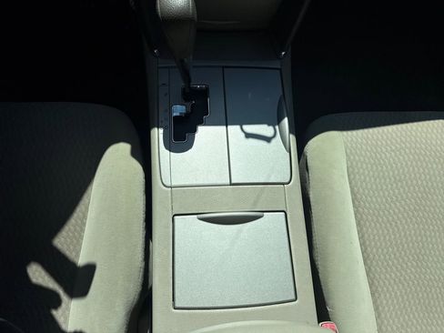 Used 2011 Toyota Camry LE FWD image 22