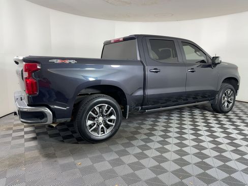 Used 2022 Chevrolet Silverado 1500 LT image 8