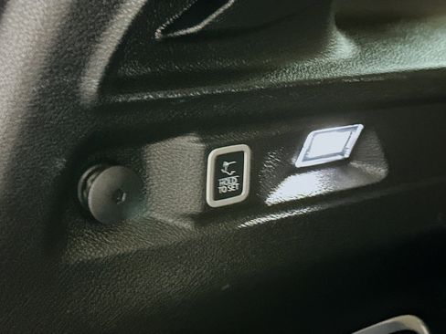 Used 2022 Jeep Grand Cherokee L Limited image 32