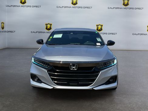 Used 2021 Honda Accord Sport image 2