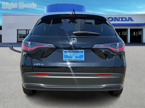Used 2026 Honda HR-V LX image 7
