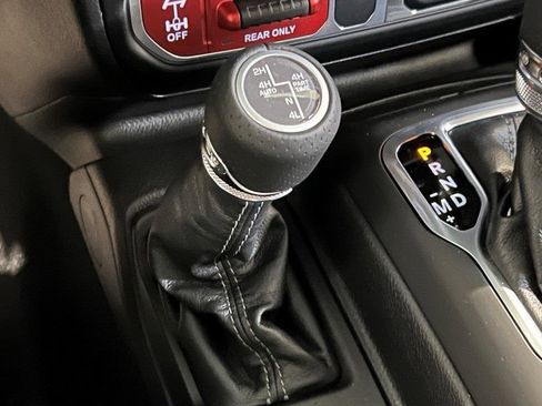 New 2026 Jeep Gladiator Mojave image 44