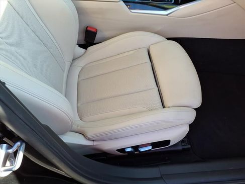 Used 2022 BMW 330i xDrive Sedan w/ Premium Package image 17