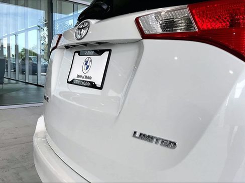 Used 2015 Toyota RAV4 Limited FWD image 9