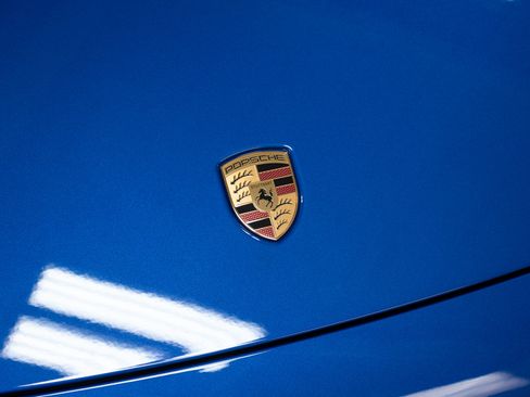 Used 2026 Porsche 911 Carrera T RWD image 12