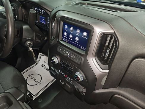 Used 2021 GMC Sierra 1500 4x4 Double Cab w/ Sierra Value Package image 18