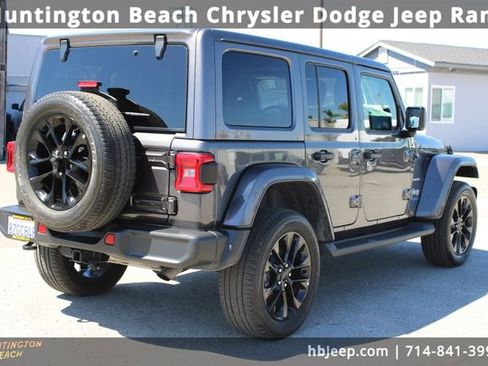 Used 2021 Jeep Wrangler Unlimited Sahara w/ Cold Weather Group image 5
