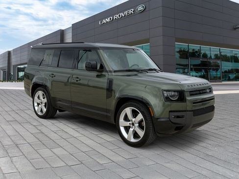 Certified 2026 Land Rover Defender 130 X-Dynamic SE AWD/4WD image 7