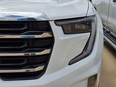 Used 2025 GMC Acadia Elevation w/ Elevation Premium Package FWD image 25