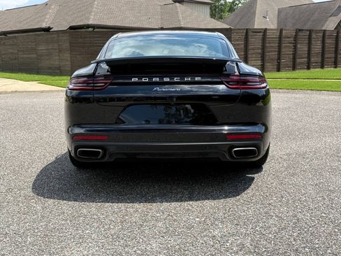 Used 2019 Porsche Panamera RWD image 4