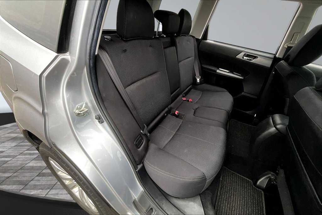 Used 2013 Subaru Forester 2.5X Premium w/ Popular Pkg 2 AWD/4WD image 25