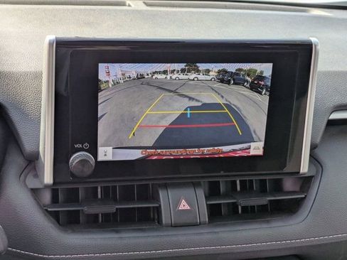 Used 2024 Toyota RAV4 LE image 22