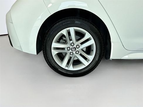 Used 2022 Toyota Corolla SE FWD image 32
