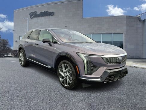 New 2026 Cadillac Optiq Luxury 1 image 2