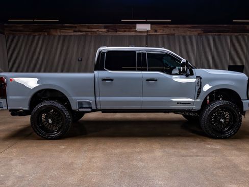 Used 2026 Ford F250 Platinum AWD/4WD image 11