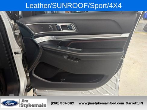 Used 2016 Ford Explorer Sport w/ Equipment Group 401A AWD/4WD image 33