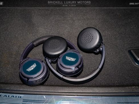 Used 2025 Cadillac Escalade V image 20