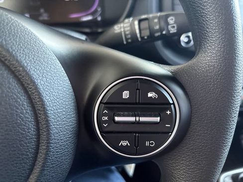 Certified 2023 Kia Soul LX w/ Option Group 015 FWD image 21