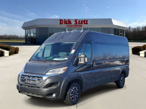 New 2026 RAM ProMaster 2500 w/ Quick Order Package 22G SLT image 3