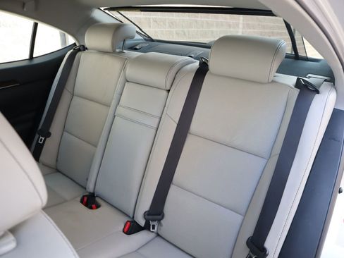 Used 2014 Lexus ES 350 image 49