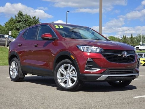 Used 2023 Buick Encore GX Preferred w/ Cold Weather Comfort Package AWD/4WD image 2