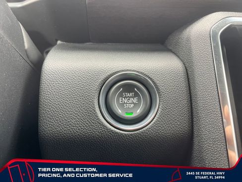 New 2026 GMC Acadia Denali Ultimate FWD image 29