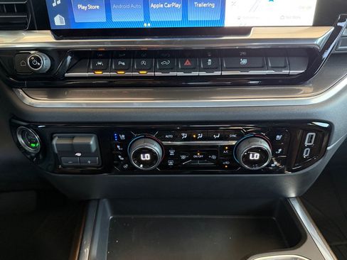 Used 2026 Chevrolet Silverado 1500 High Country RWD image 15