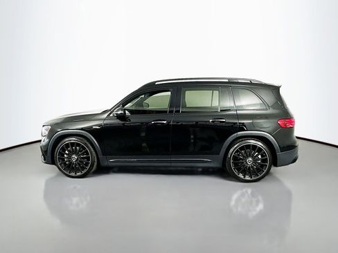 Used 2025 Mercedes-Benz GLB 35 AMG 4MATIC image 4