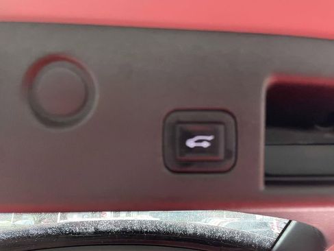 Used 2022 Chevrolet Equinox Premier image 48