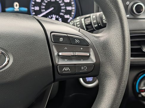 Certified 2022 Hyundai Kona SEL FWD image 30