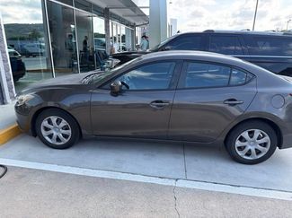 Used 2014 MAZDA MAZDA3 i Sport FWD video 3