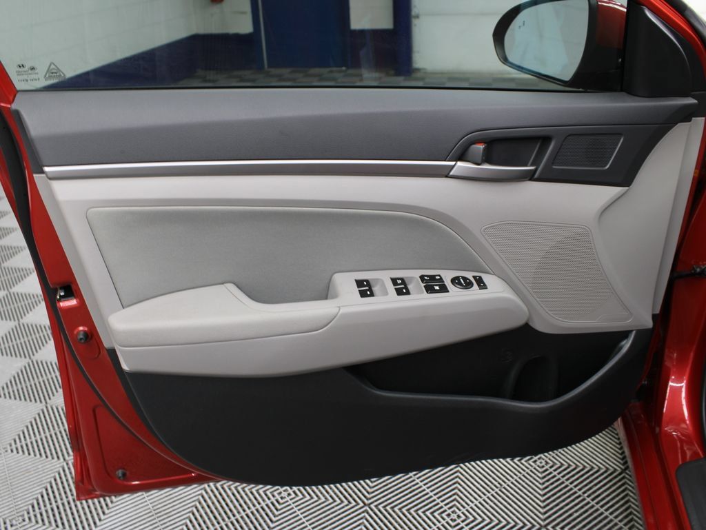 Used 2018 Hyundai Elantra Value Edition FWD image 53