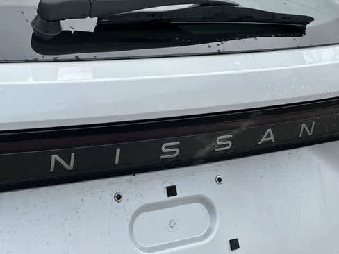 Used 2024 Nissan Ariya PLATINUM+ image 21