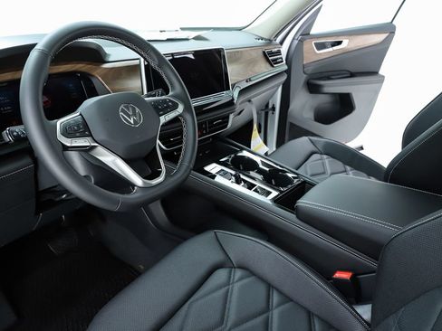 New 2026 Volkswagen Atlas SE FWD image 57
