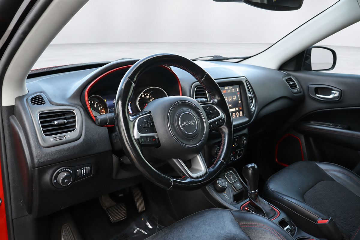 Used 2021 Jeep Compass Trailhawk w/ Convenience Group AWD/4WD image 26
