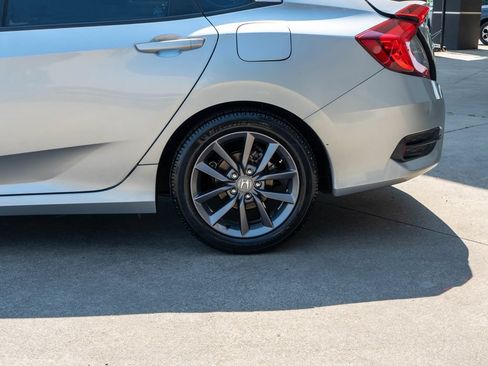 Used 2020 Honda Civic EX image 30