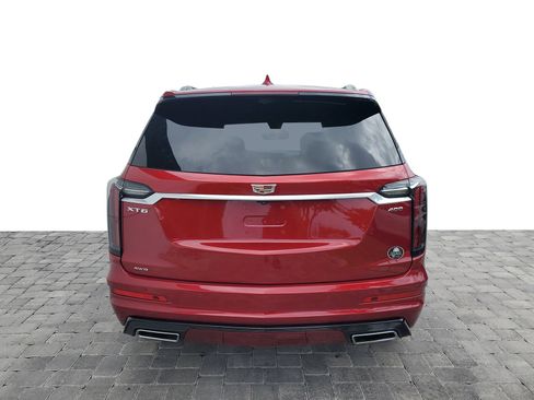 Used 2024 Cadillac XT6 Sport w/ Technology Package AWD/4WD image 5