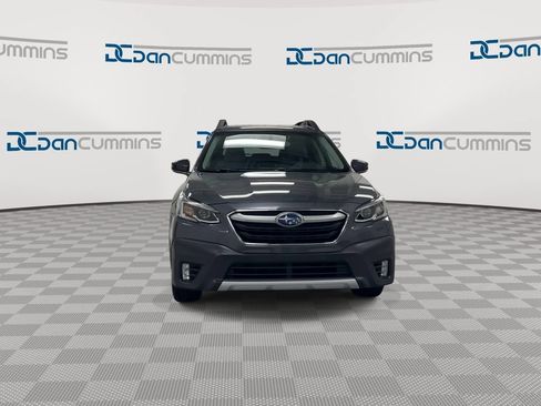 Used 2022 Subaru Outback Limited AWD/4WD image 3