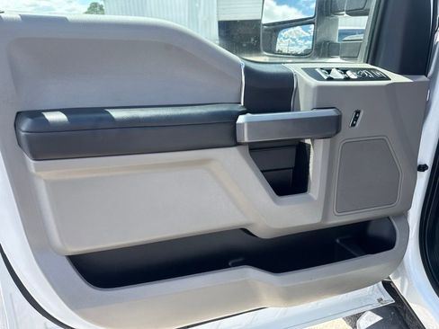 Used 2022 Ford F250 XLT AWD/4WD image 11