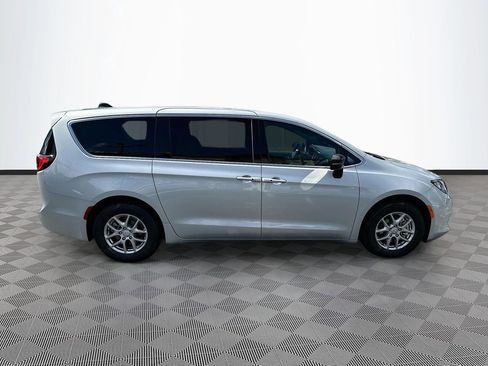 New 2026 Chrysler Voyager LX FWD image 8