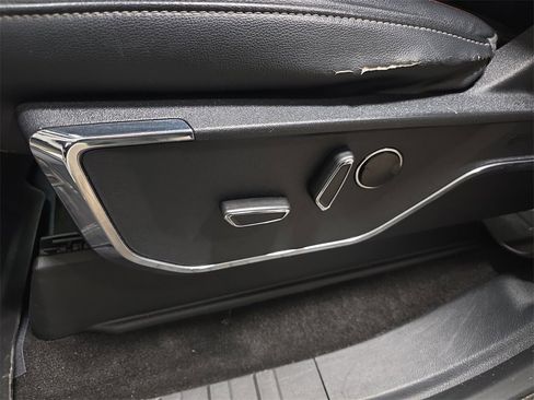 Used 2021 Ford F150 Lariat w/ Equipment Group 502A High image 30