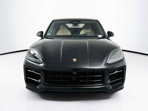 New 2026 Porsche Cayenne GTS AWD/4WD image 6