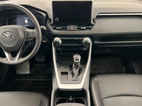 Used 2025 Toyota RAV4 XLE Premium image 14