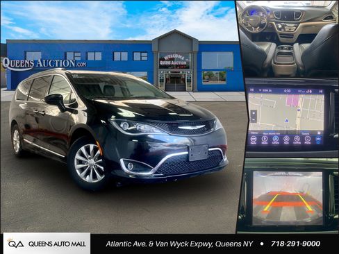 Used 2019 Chrysler Pacifica Touring-L image 1
